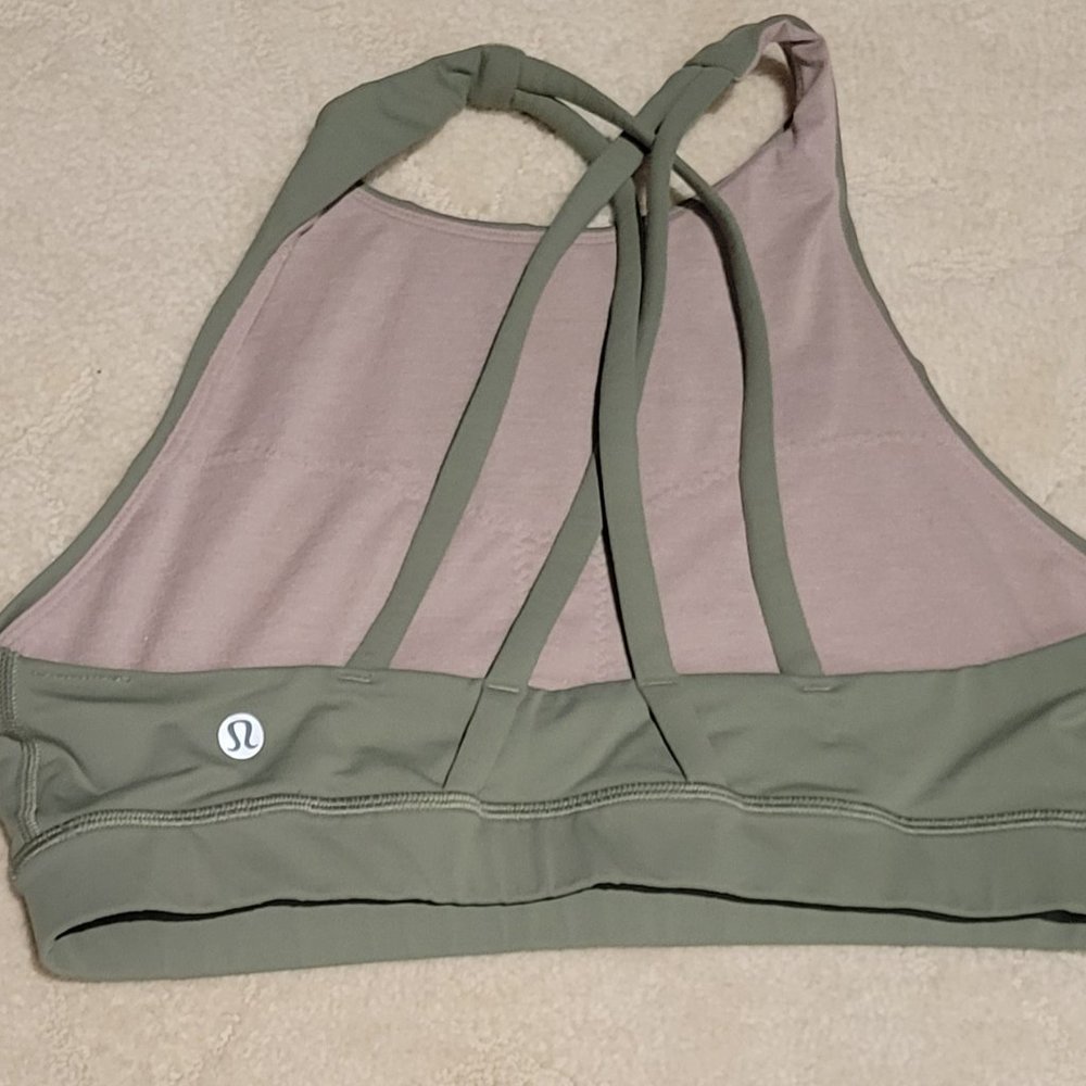 Lululemon Energy Bra High-Neck*Medium Support B–D Cups